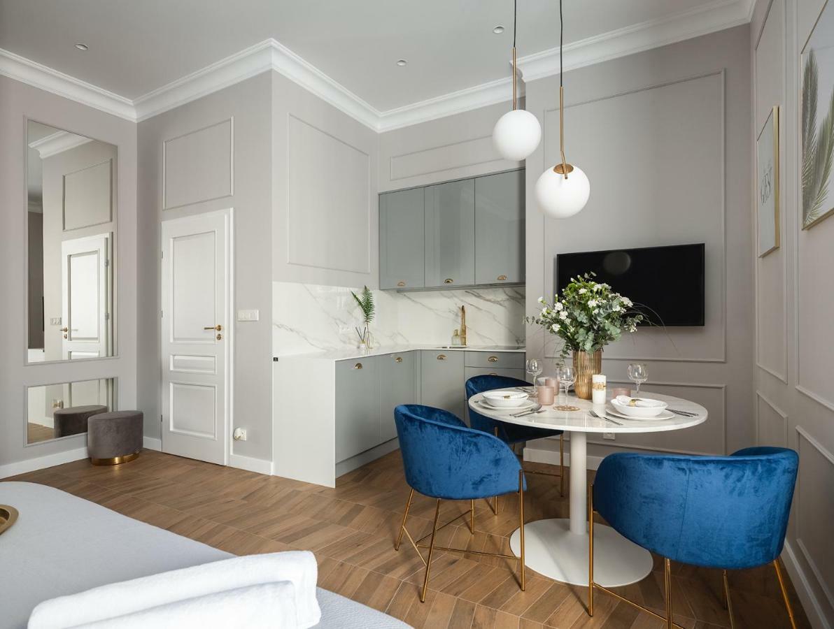 Luxury Gold Cracow City Centre 3Min Main Sq Old Town Krakow Luaran gambar