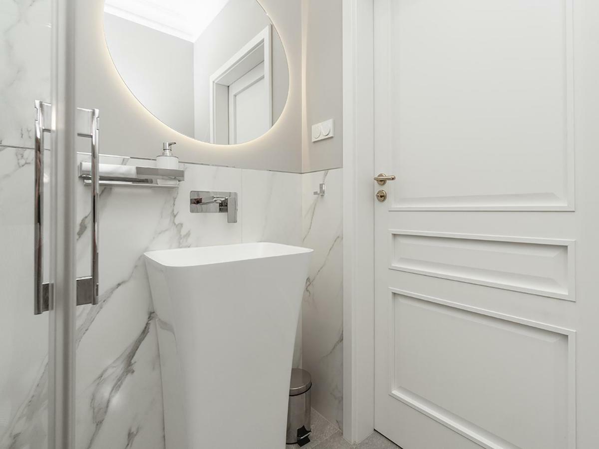 Luxury Gold Cracow City Centre 3Min Main Sq Old Town Krakow Luaran gambar